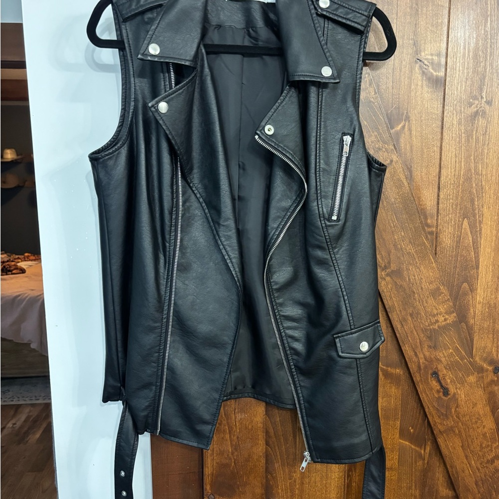 Black Leather Sleeveless Vest